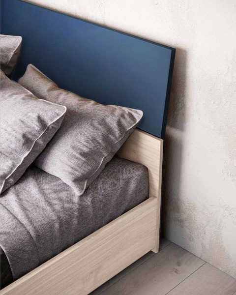 Letto matrimoniale Metiz con contenitore, finitura Grigio seta e Olmo Natura