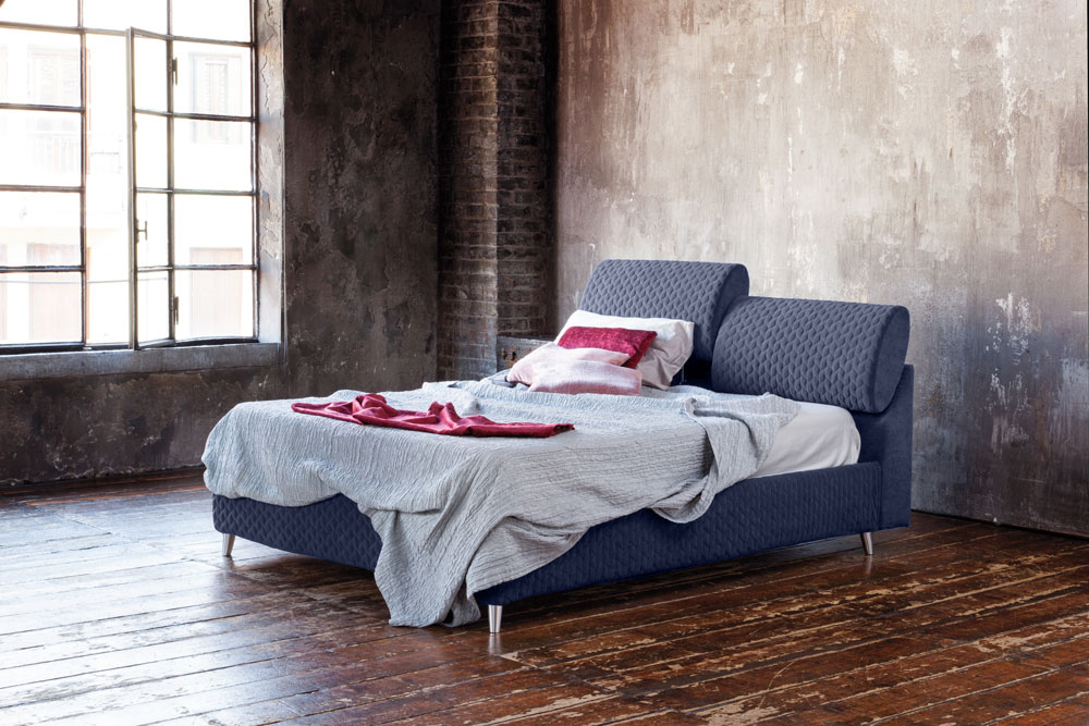 Conveniente letto matrimoniale Sabrina, completo di pratico contenitore, disponibile in 70 finiture