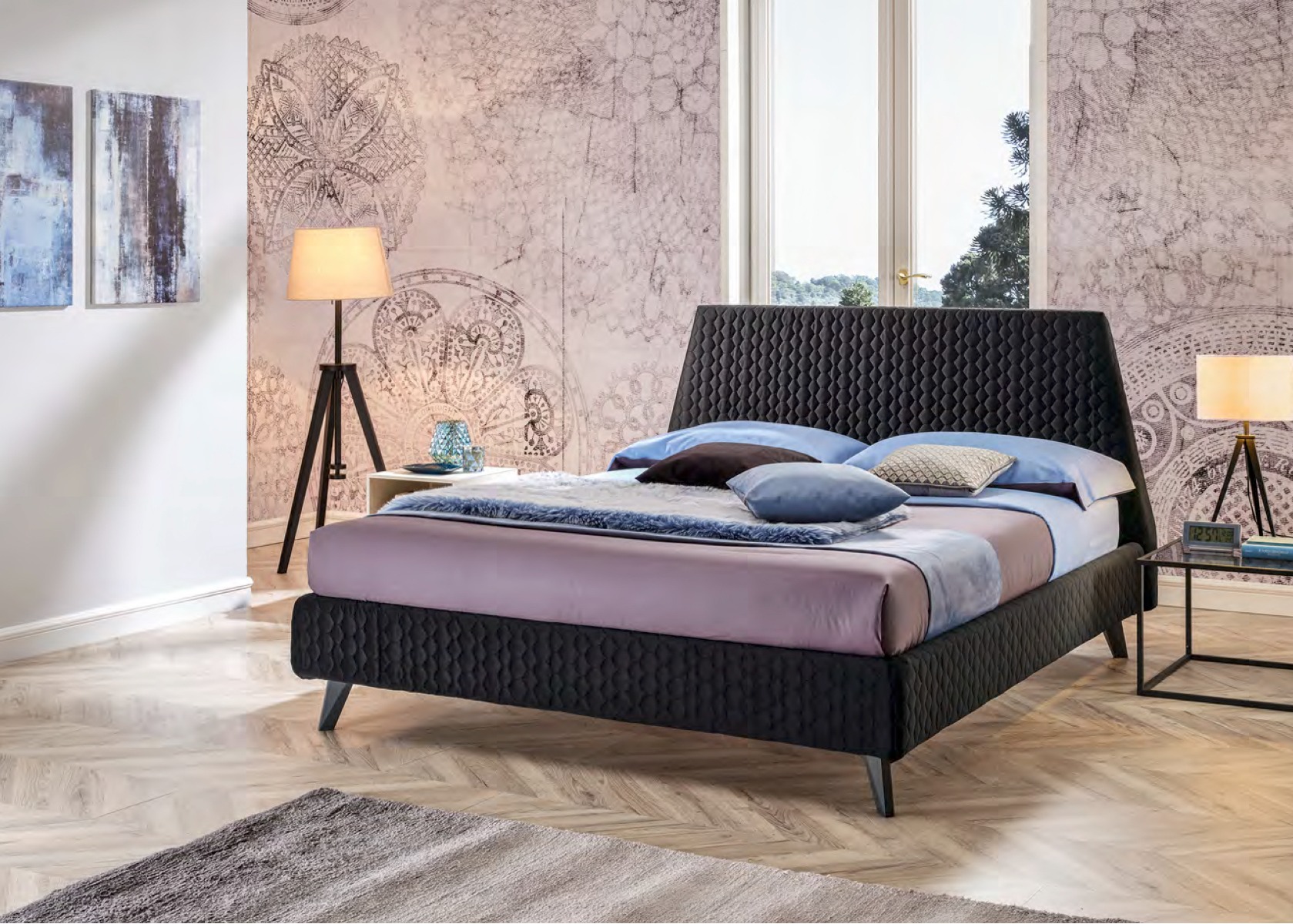 Letto matrimoniale Suri in tessuto Lavagna velvet con testata lavorata