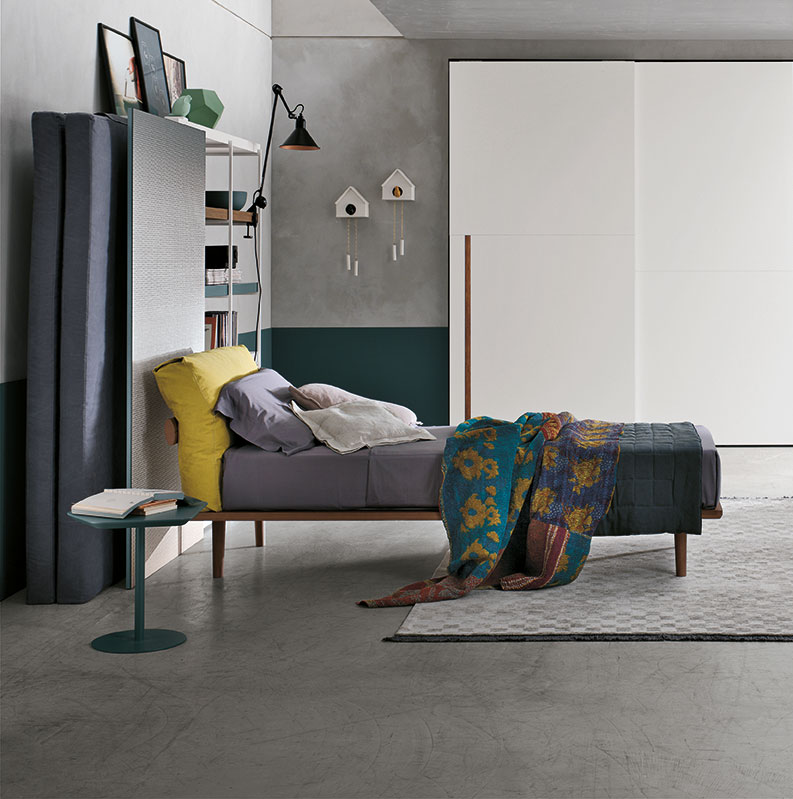 Letto singolo con cuscino, finitura Nodato scuro e tessuto Giallo