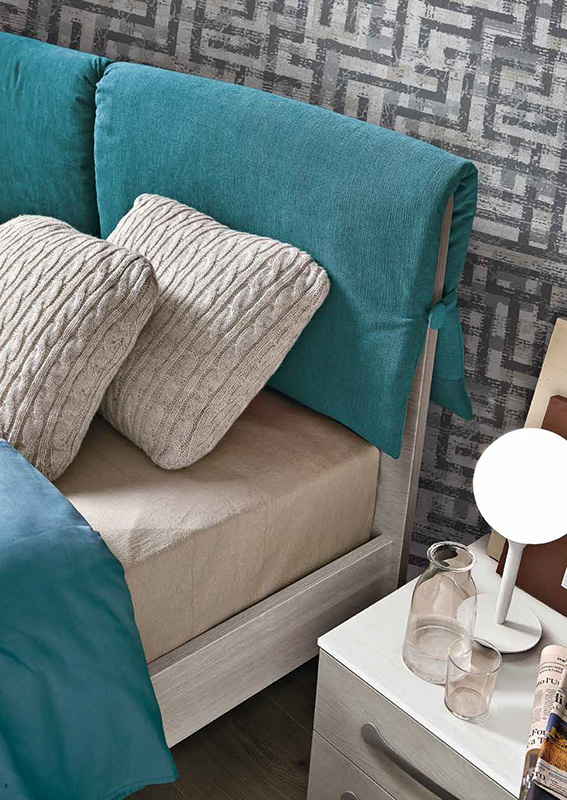 Camera matrimoniale completa in Bianco frassino e Gessato cenere