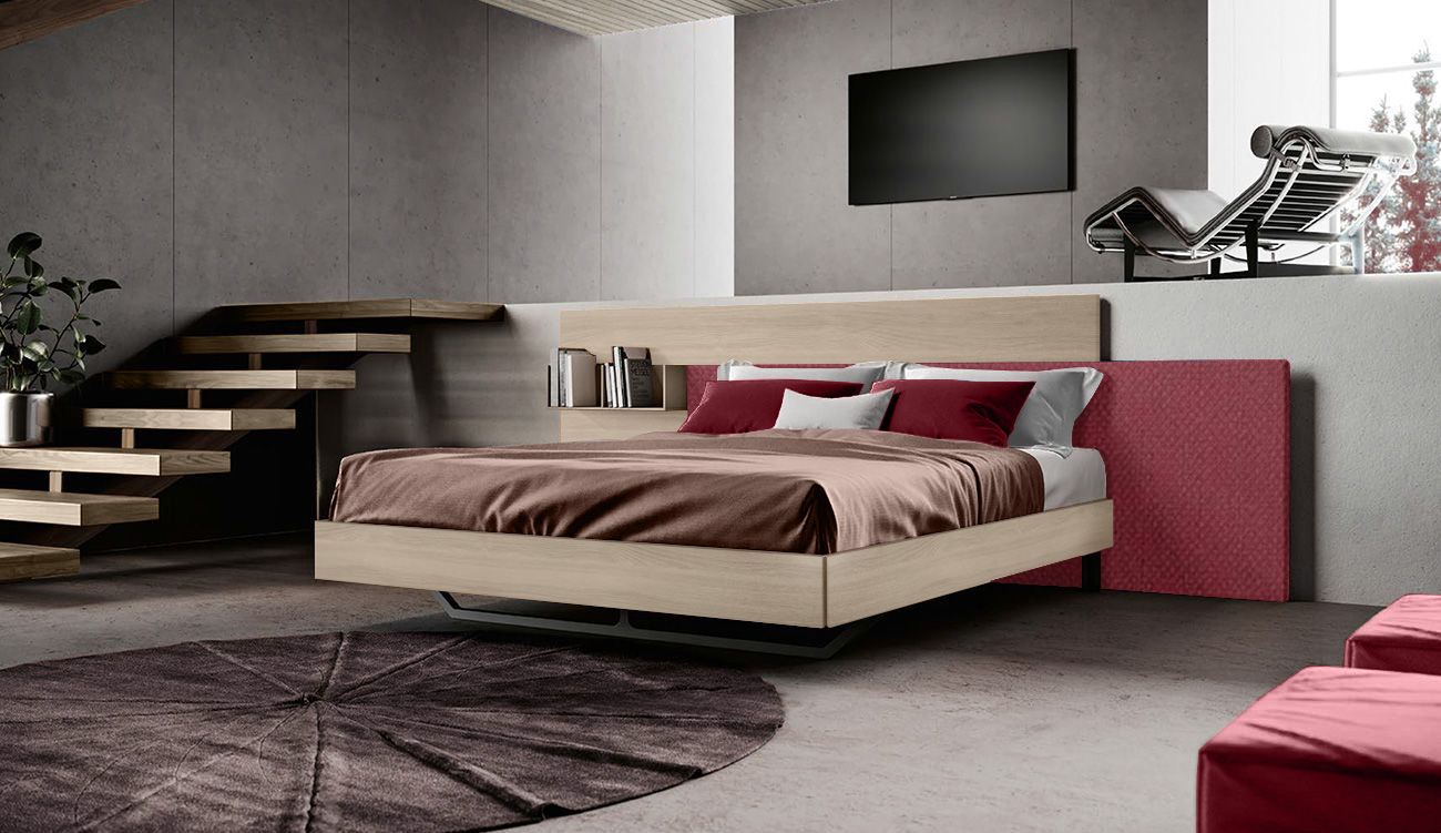 Letto matrimoniale con inserto tessuto in testata, finitura Olmo natura e Bordeaux