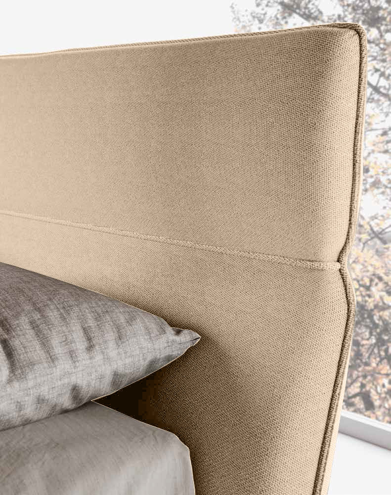 Letto matrimoniale Panna, king size, testata retrofinita