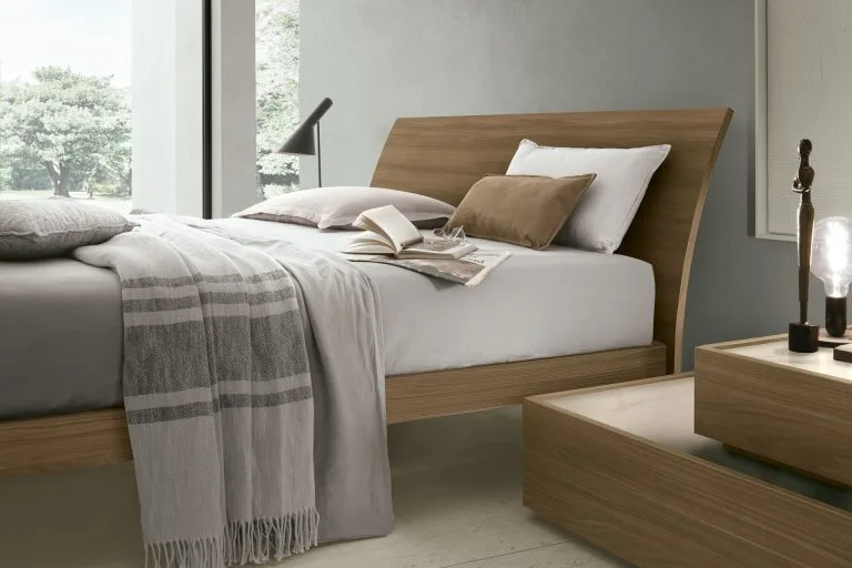 Letto Narciso Tomasella, finitura Noce ambra Zenzero Shop