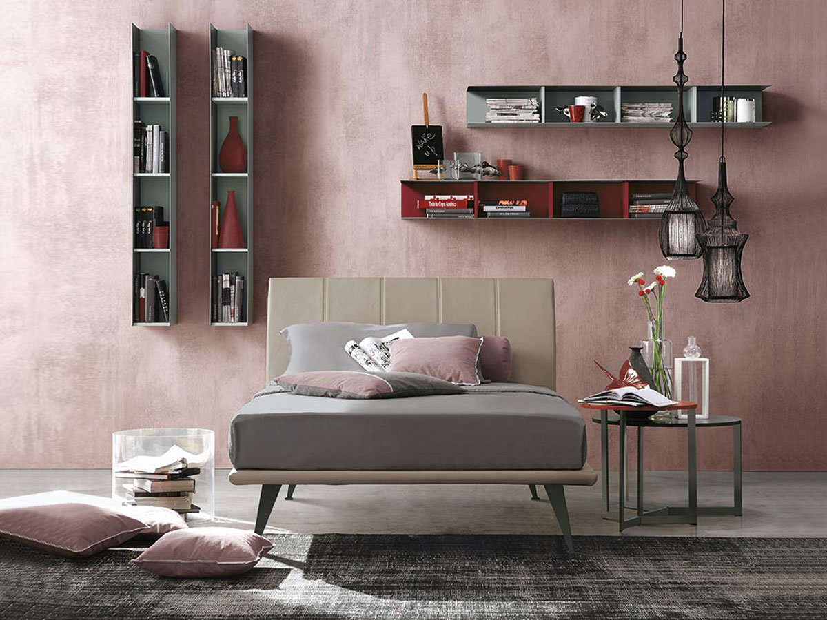 Letto ecopelle 1 piazza e mezzo, finitura Tortora