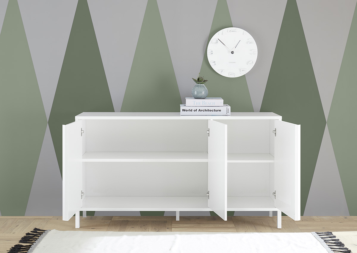 Sala da pranzo, bianca lucida, completa di 2 madie e tavolo