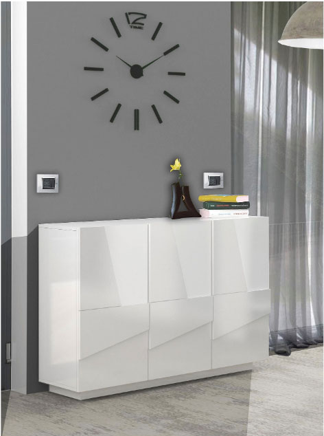 Madia moderna con 3 ante dal disegno geometrico in finitura Bianco lucido