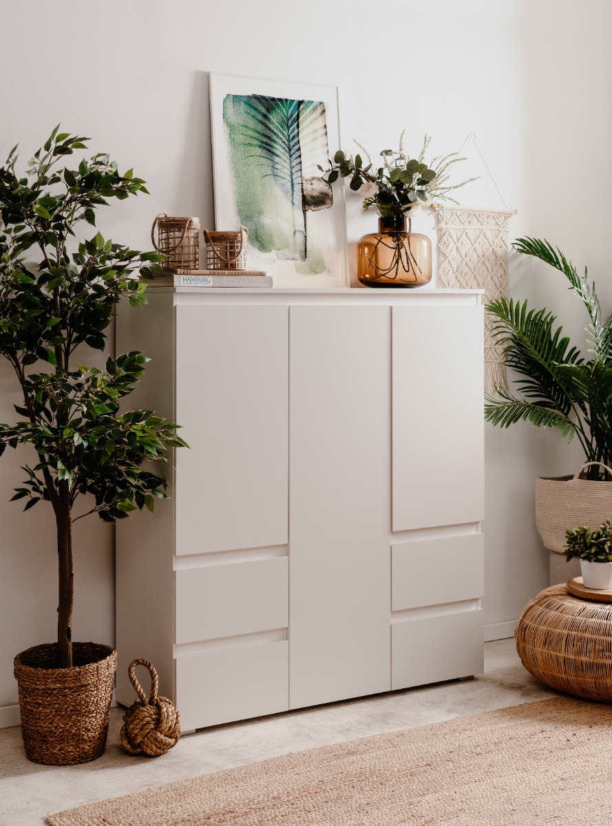 Madia alta composta da 3 ante e 4 cassetti, Bianca opaca