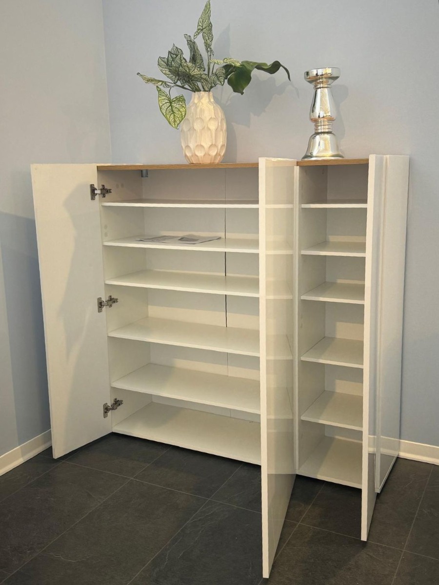 Madia moderna 3 ante, Bianco lucido con top Rovere in offerta 