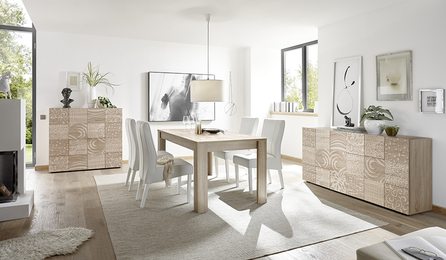 Sala completa di tavolo e 2 madie in rovere serigrafato