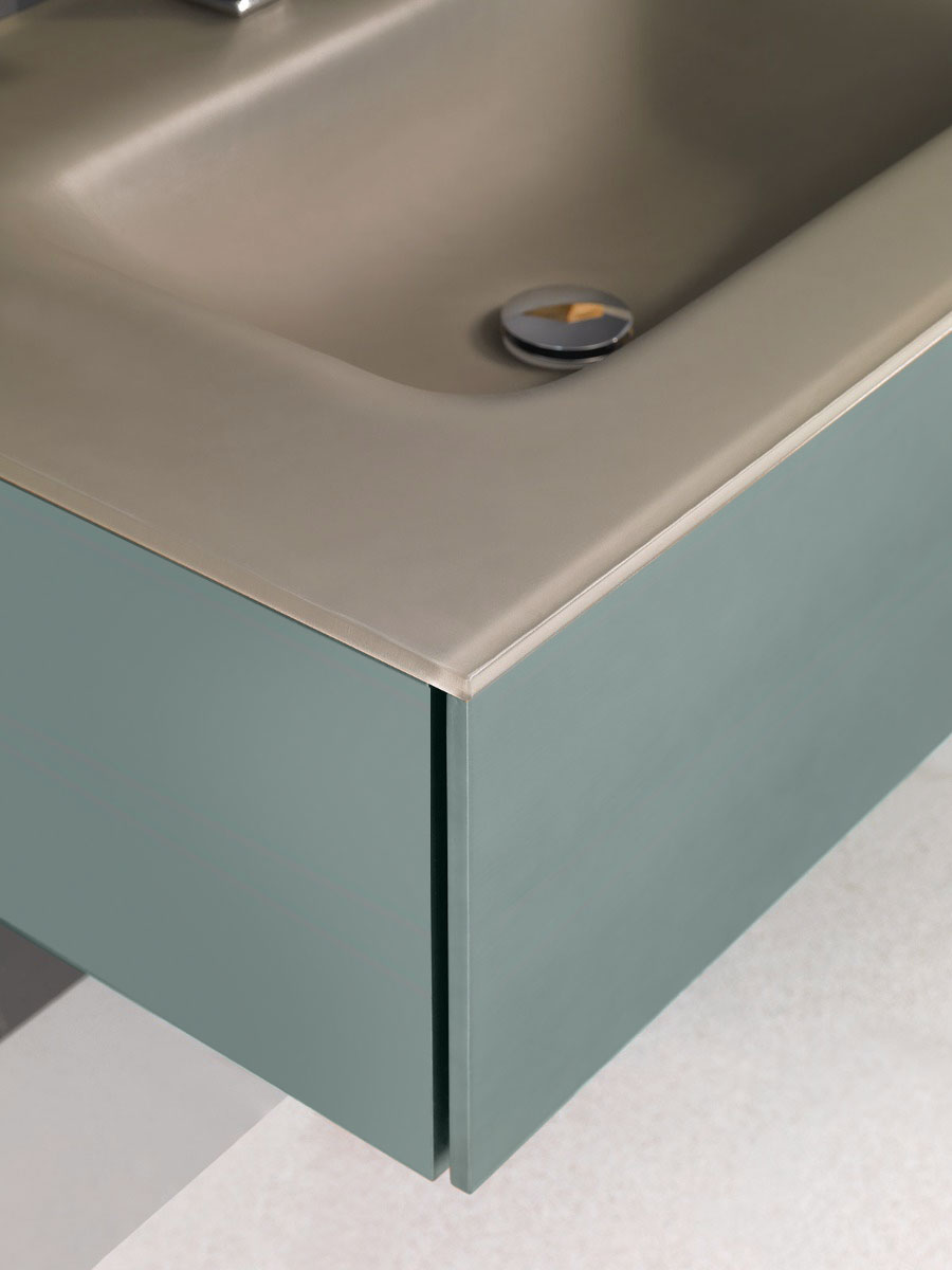 Mobile bagno con lavabo integrato con cassetto, finitura Grigio Traffico e satinato Terra