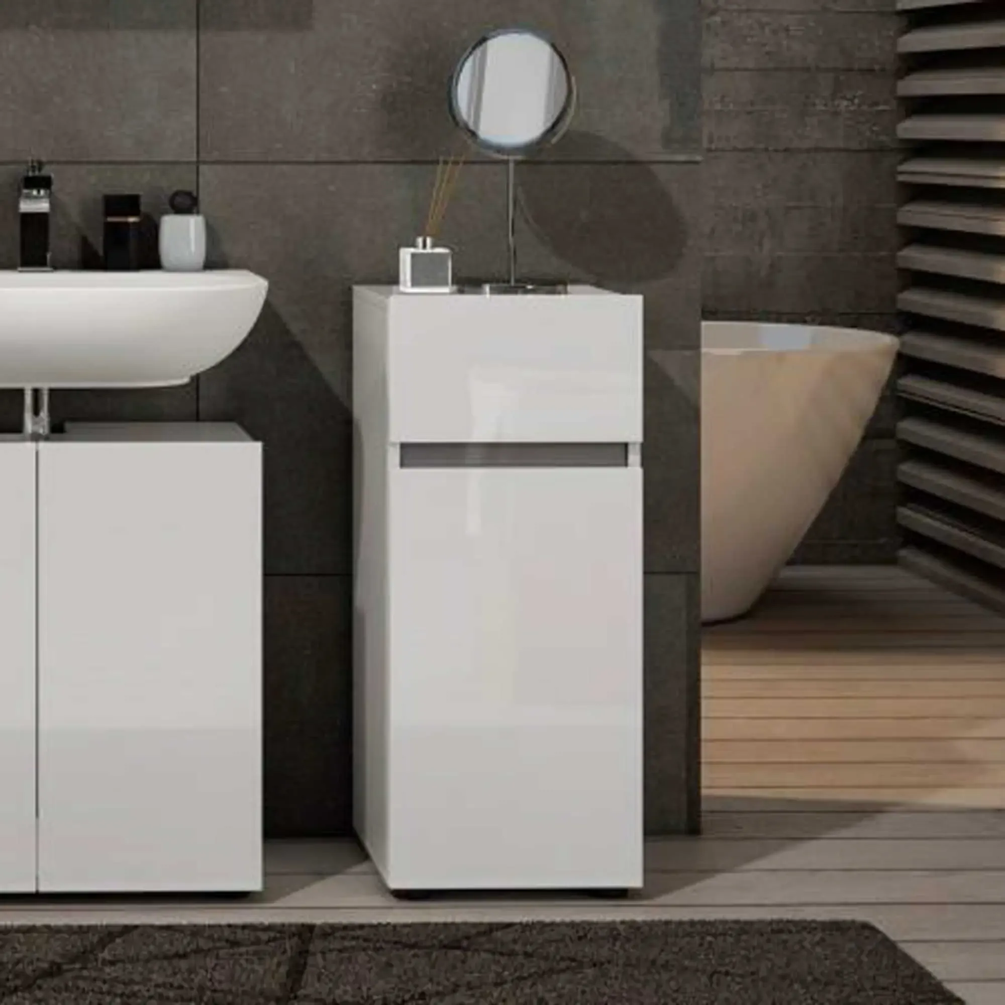 Bagno moderno completo con specchio, finitura Bianco 