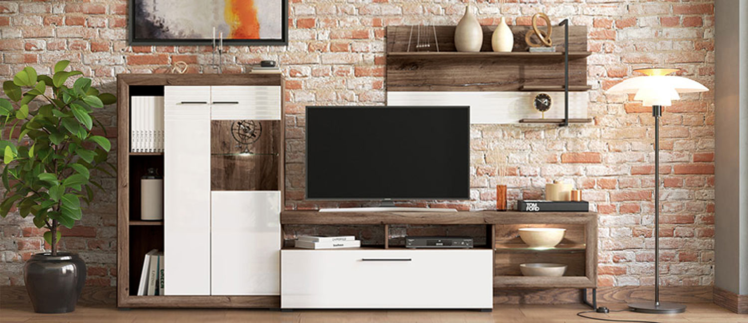 soggiorno contemporaneo con vetrina e porta tv