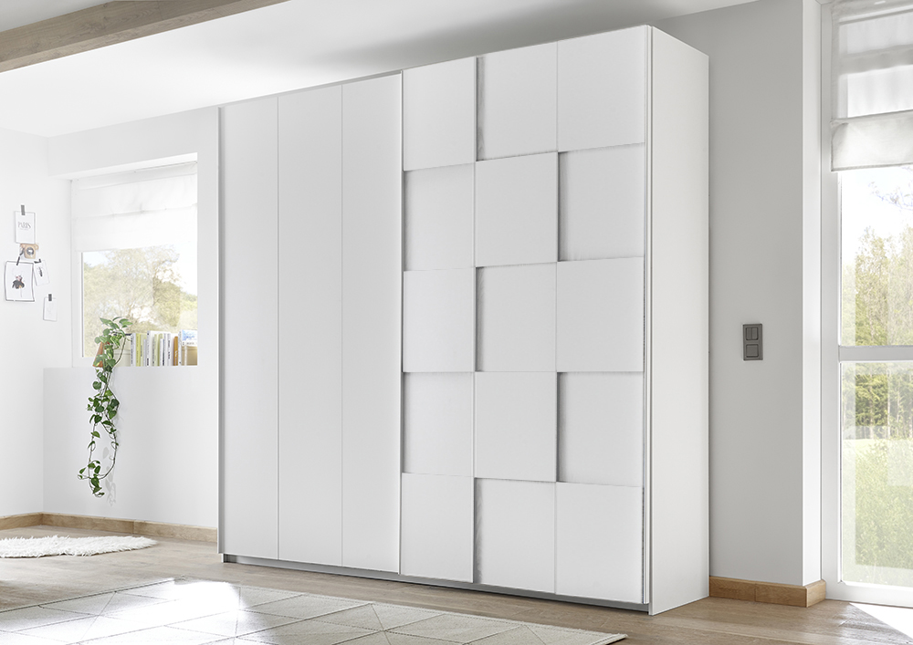 Camera completa con letto bianco in ecopelle con armadio Miss