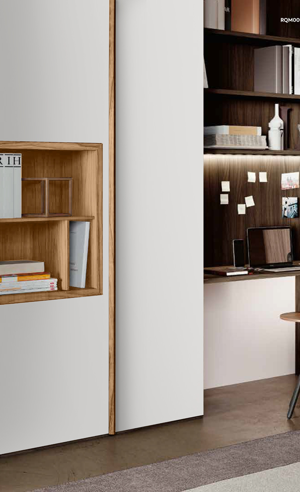 Armadio battente scontato in Bianco opaco e Noce biondo, 4 ante 3 cassetti