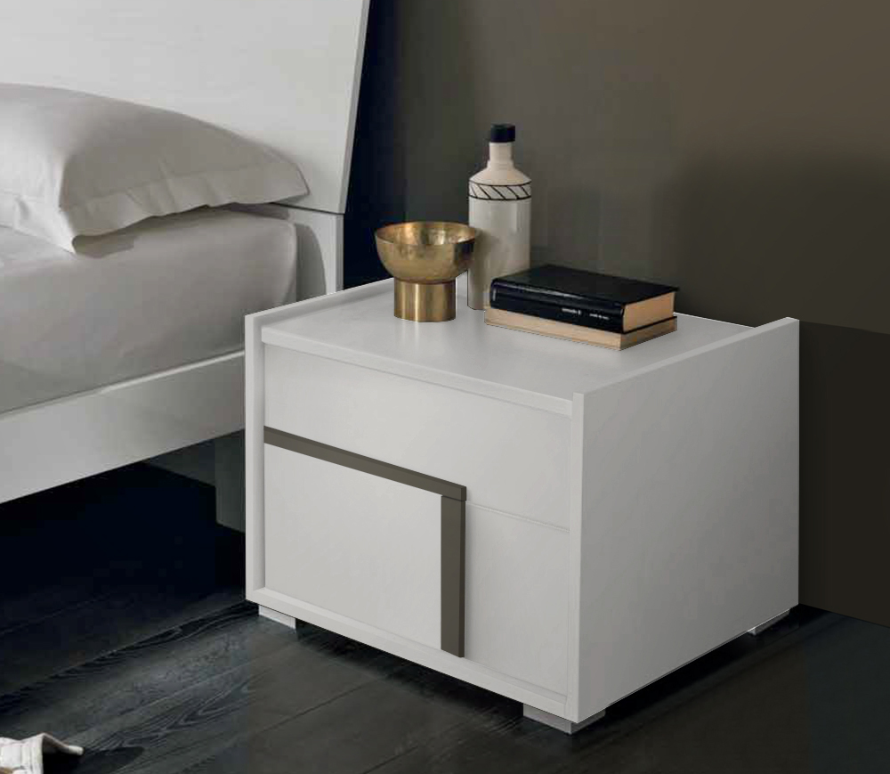 Set Garda con comò e comodini in finitura Noce bianco