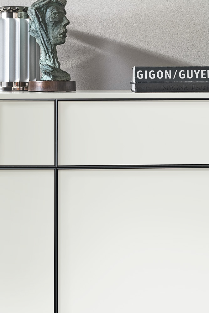 Madia 3 ante 3 cassetti, materico opaco bianco gesso