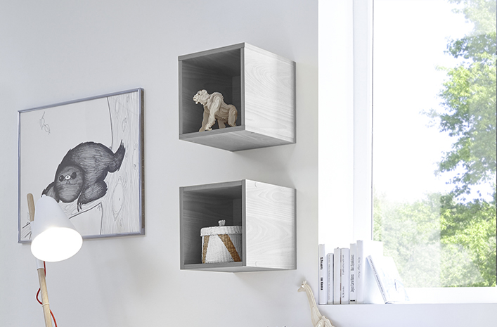 Letto Vertigo grigio in tessuto imbottito una piazza e mezza, testiera righe