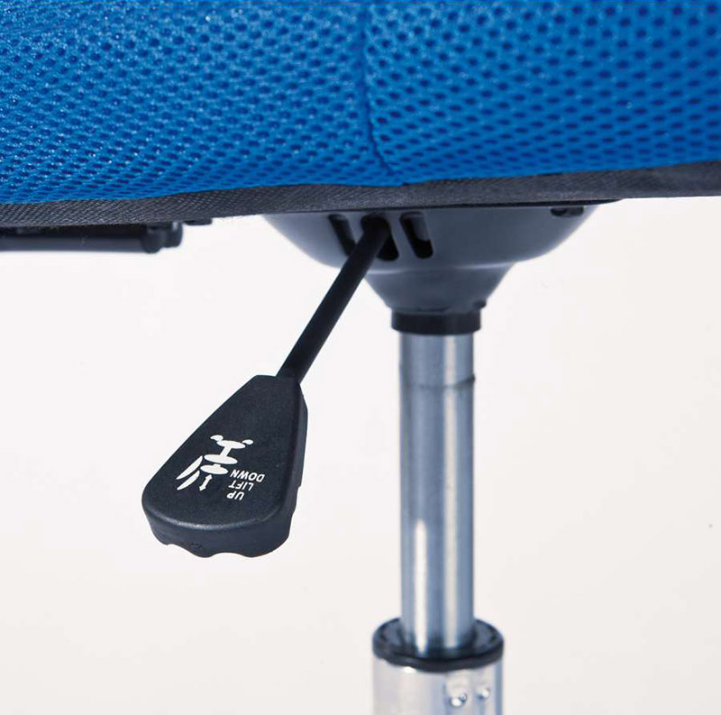 SEDIA UFFICIO C/RUOTE, REGOLABILE IN ALTEZZA.