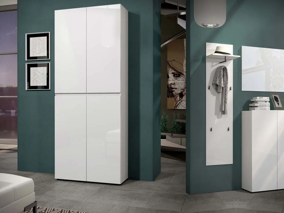 Nuovo appendiabiti per ingresso