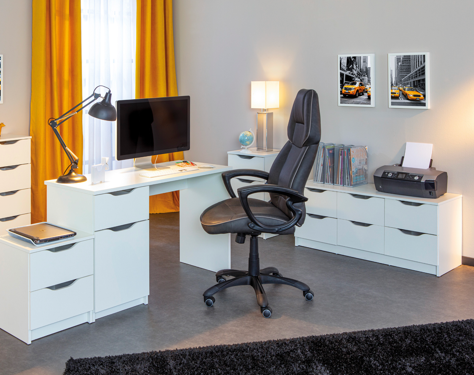 Poltrona da ufficio, grigia lavorazione tono su tono