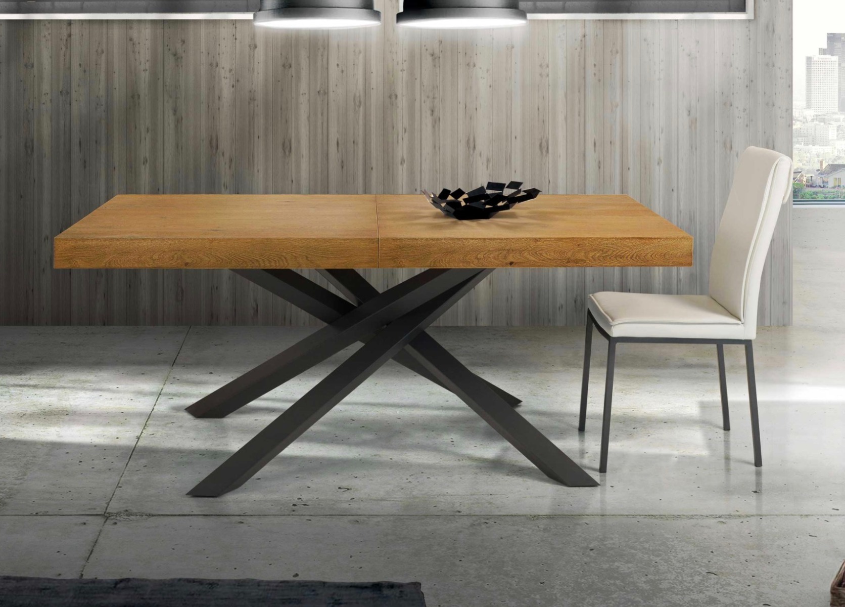 Tavolo di design allungabile con piano rovere nodato, gambe in metallo L.160