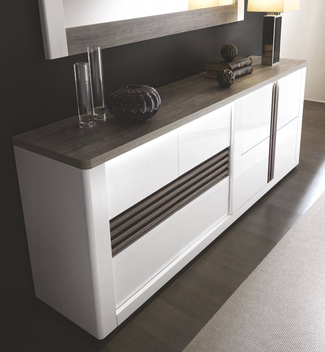 Madia 3 ante, bianco laccato e rovere adamello