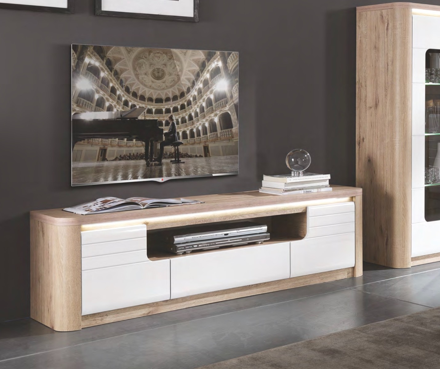 Porta TV bianco laccato e rovere wellington, Made in Italy