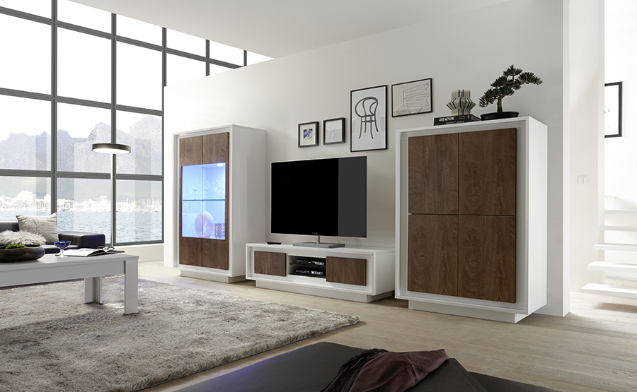 Parete completa, solo come in foto, bianco opaco con frontali cognac