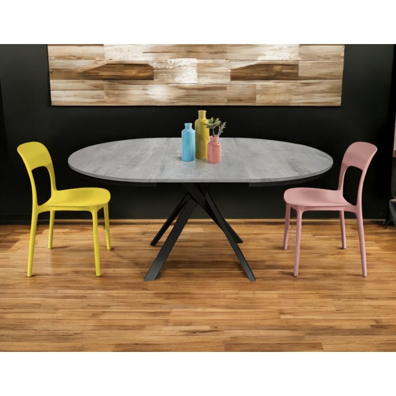 conveniente tavolo moderno