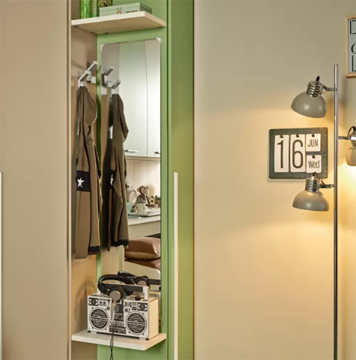 camera con ponte e angolo verde