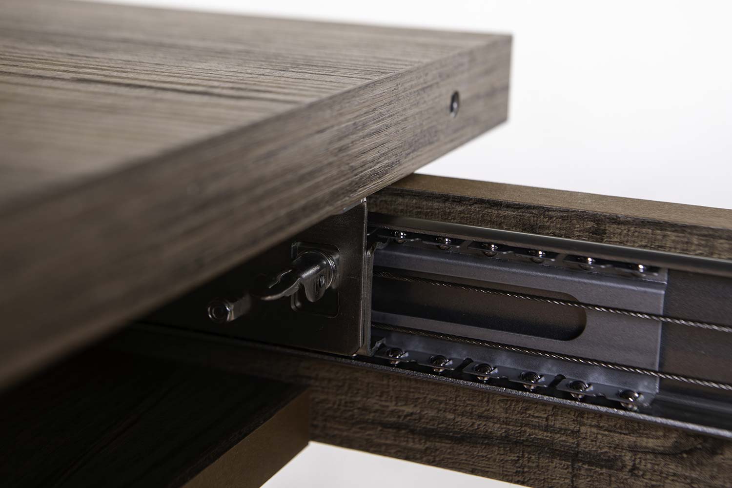 Tavolo Industry in finitura Rovere invecchiato con gambe in metallo