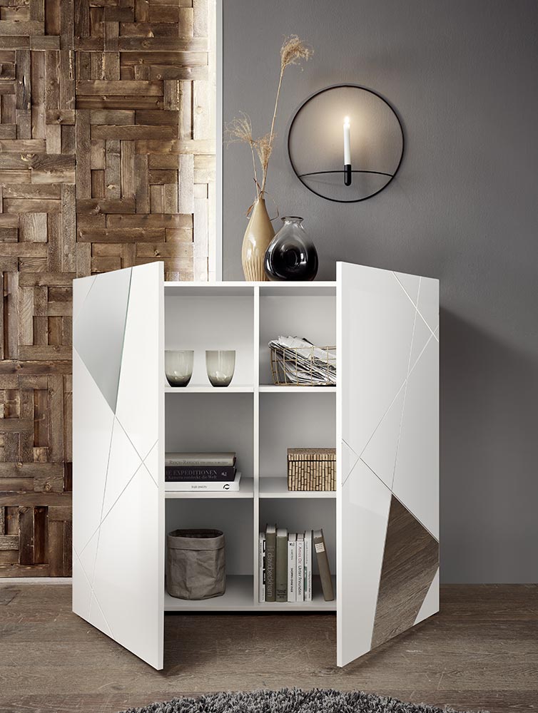 Soggiorno moderno completo  in finitura Bianco lucido con specchi