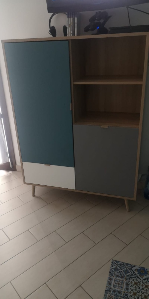  Madia Alta stile nordico 2 ante 1 cassetto, finitura Quercia, Bianca, Petrolio e Grigia