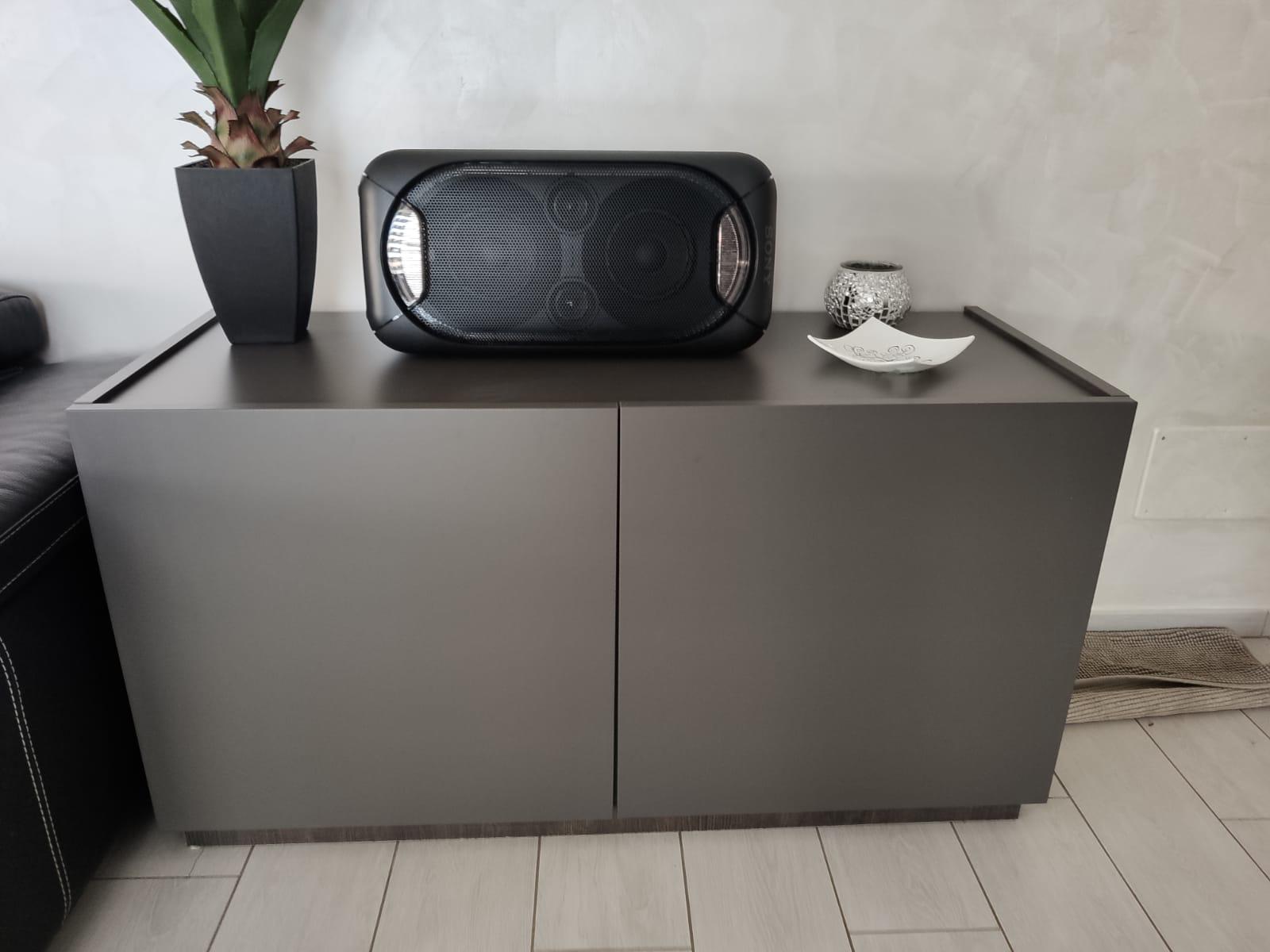 ACQUISTA ANCHE TU Madia moderna a 2 ante, Grigio Opaco con zoccolo